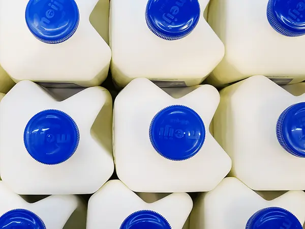 Farm to fork, or plate to producer? Engaging consumers