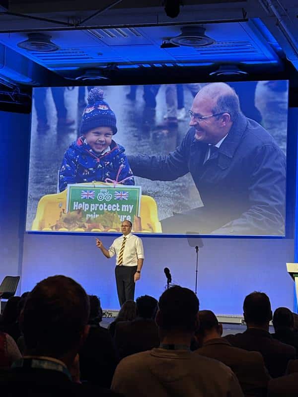 Henry Maiden and Tom Bradshaw image used at NFU conference